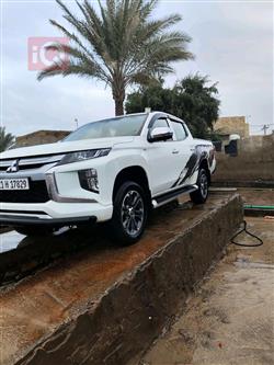 میتسوبیشی L200